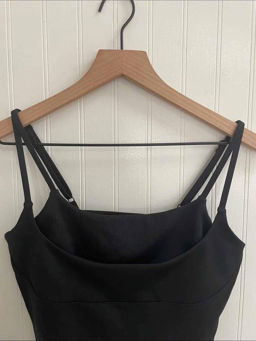 ALO Yoga Airlift Street Goddess Bra Tank in Black Size M